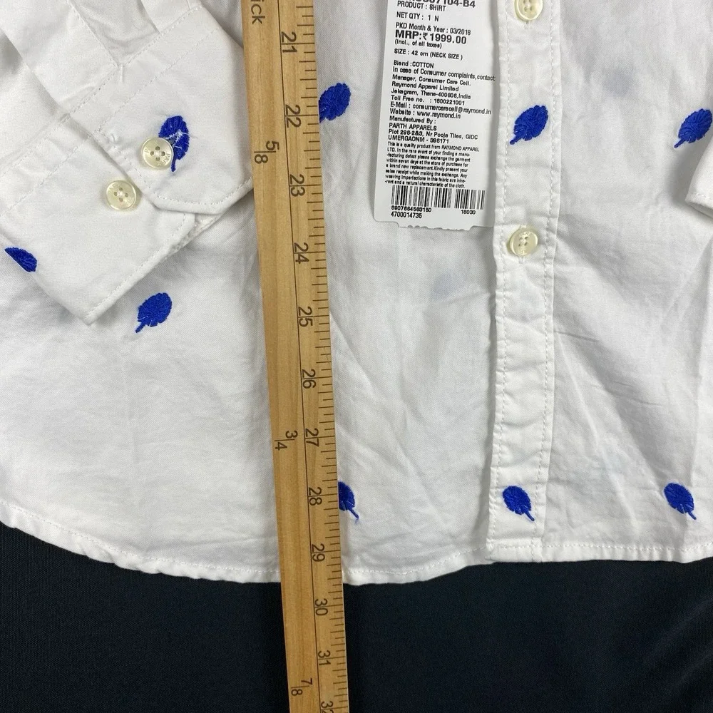 PARX Shirt Mens Large (42 cm) White w/Blue Leaf Embroidery Slim Fit NWT!